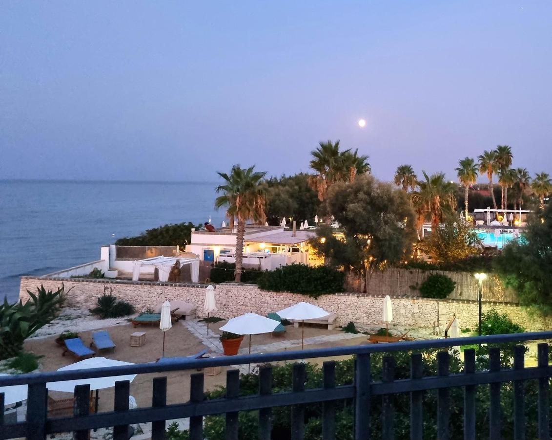 Aurelia Sea View Bed & Breakfast Torre Canne Ngoại thất bức ảnh